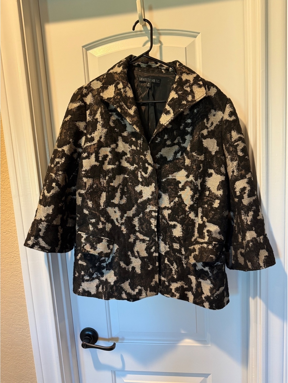 Gorgeous Lafayette 148 New York Size 14 Metallic Abstract Jacquard Blazer Jacket